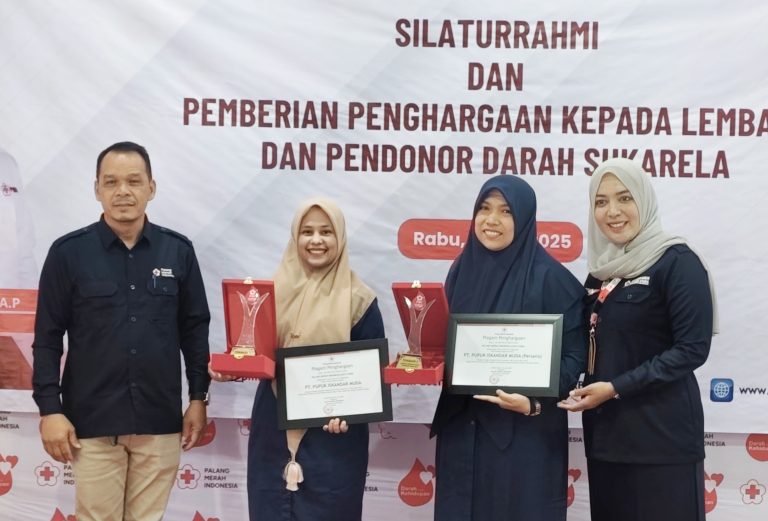 Foto Ketua PMI