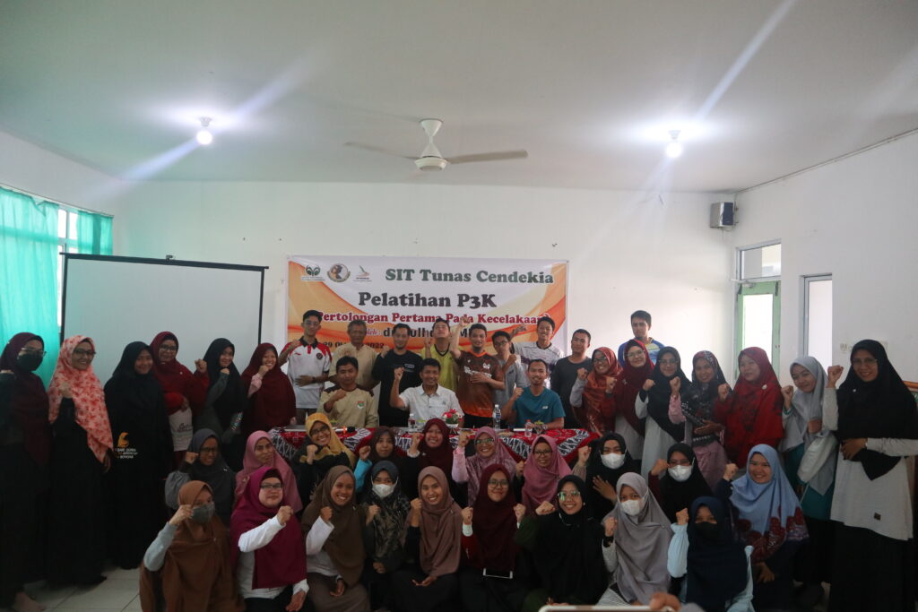 Foto Ketua PMI