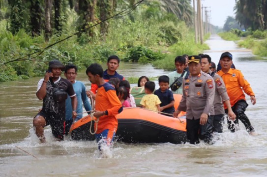 Foto Ketua PMI