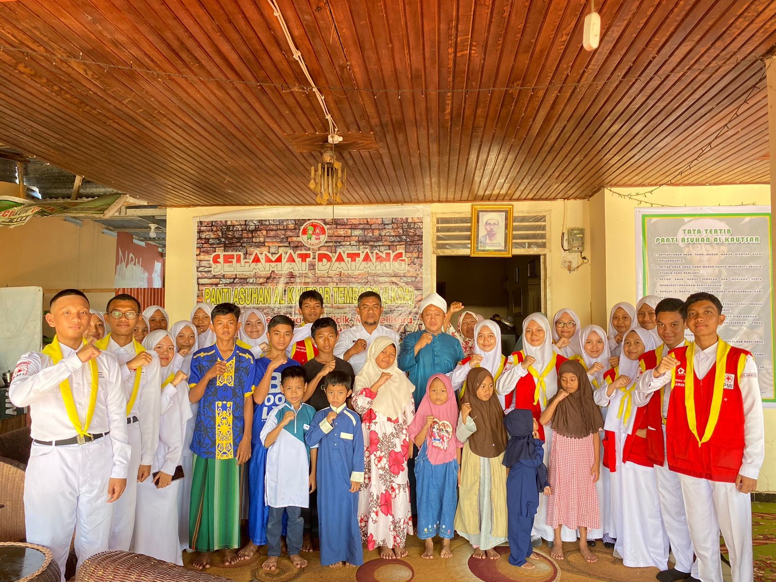 Foto Ketua PMI