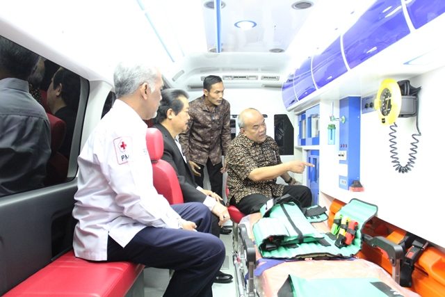 PMI Cimahi Siap Melayani Masyarakat dengan Ambulans Emergency Premium